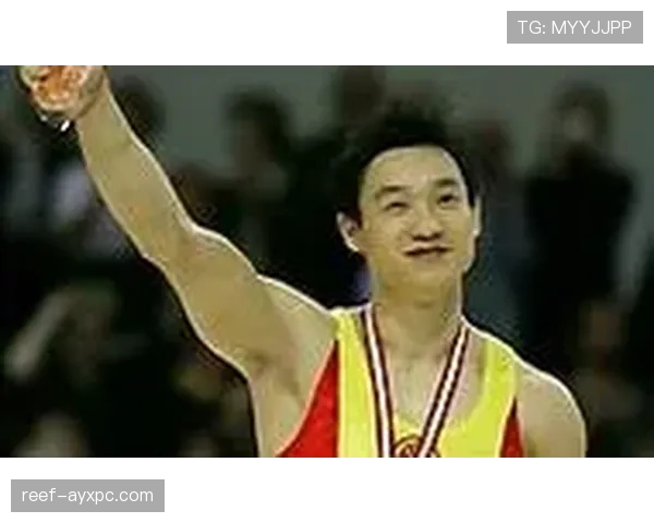 杨威退役后这身材管理也太狠了,体操老将私下还天天吊环练着? 杨威退役后这身材管理也太狠了,体操老将私下还天天吊环练着?